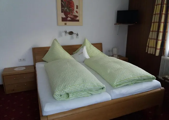 Sonnenhof بيت ضيافة 3*