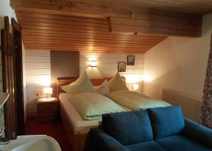 Sonnenhof بيت ضيافة 3*